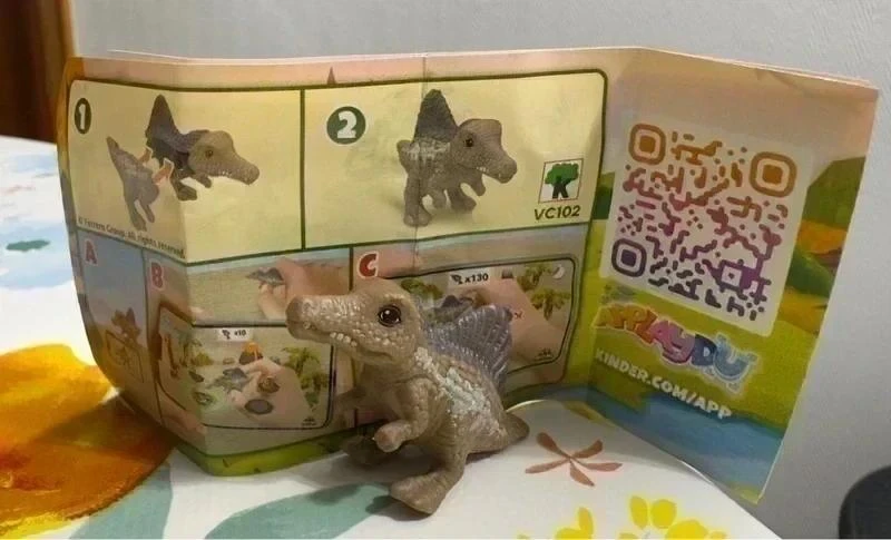 Toy Figure Kinder Natoons - VC102 Kinder Spinosaurus